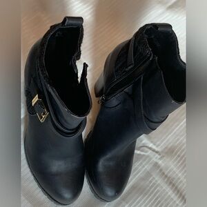 Juicy Couture Black Ankle Boots for Women SZ 8 1/2